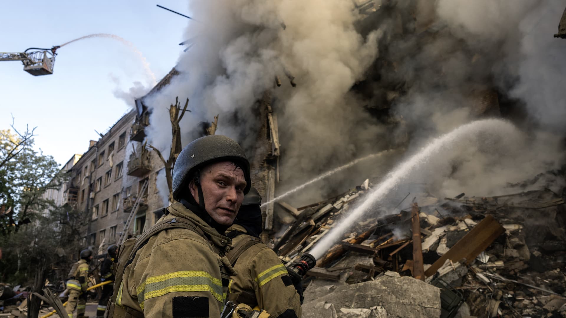 Russia tells Marco Rubio U.S. citizens should leave Kyiv ahead of ‘systematic’ strikes on Ukrainian capital