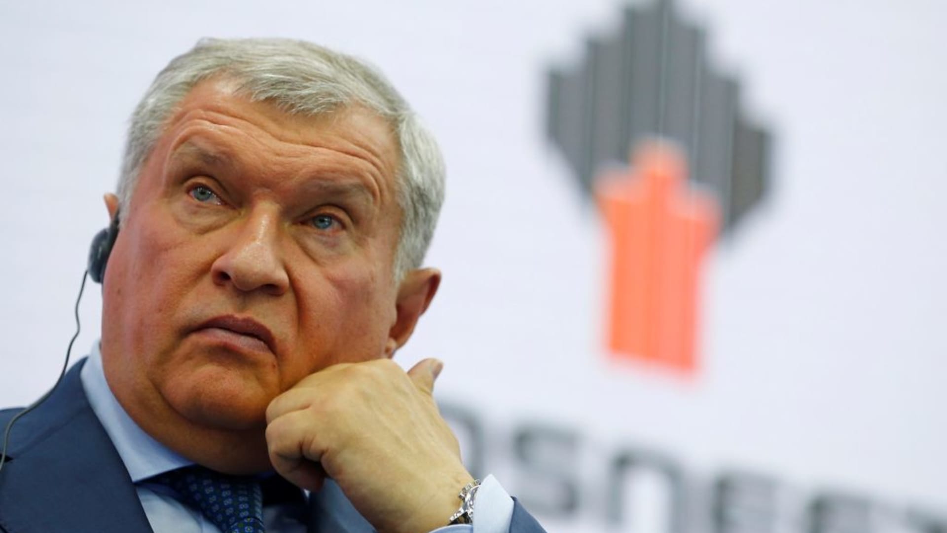Russia’s Sechin says U.S. companies benefit from the closure of the Strait of Hormuz