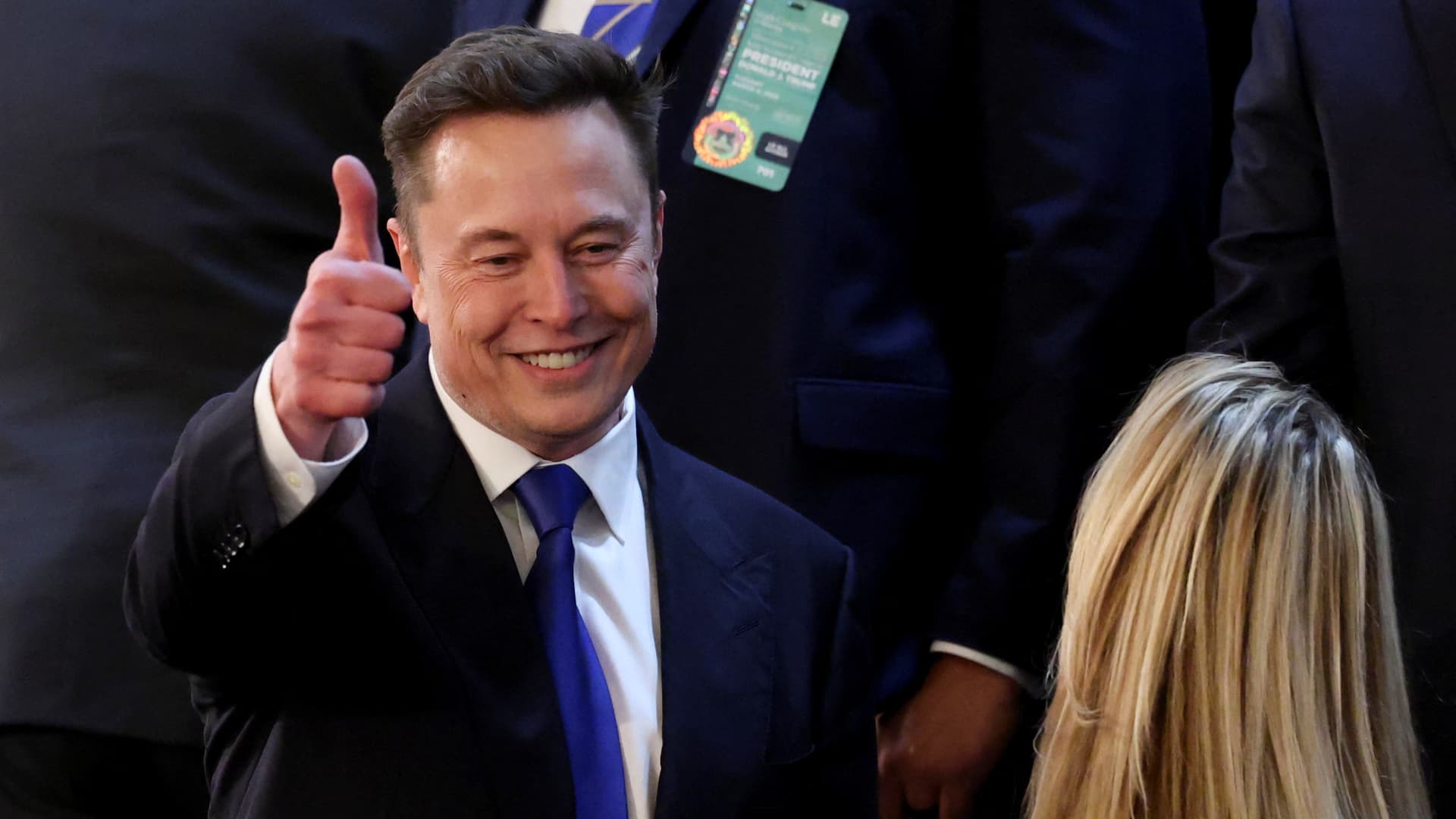 Elon Musk becomes world’s first trillionaire as SpaceX begins trading on the Nasdaq