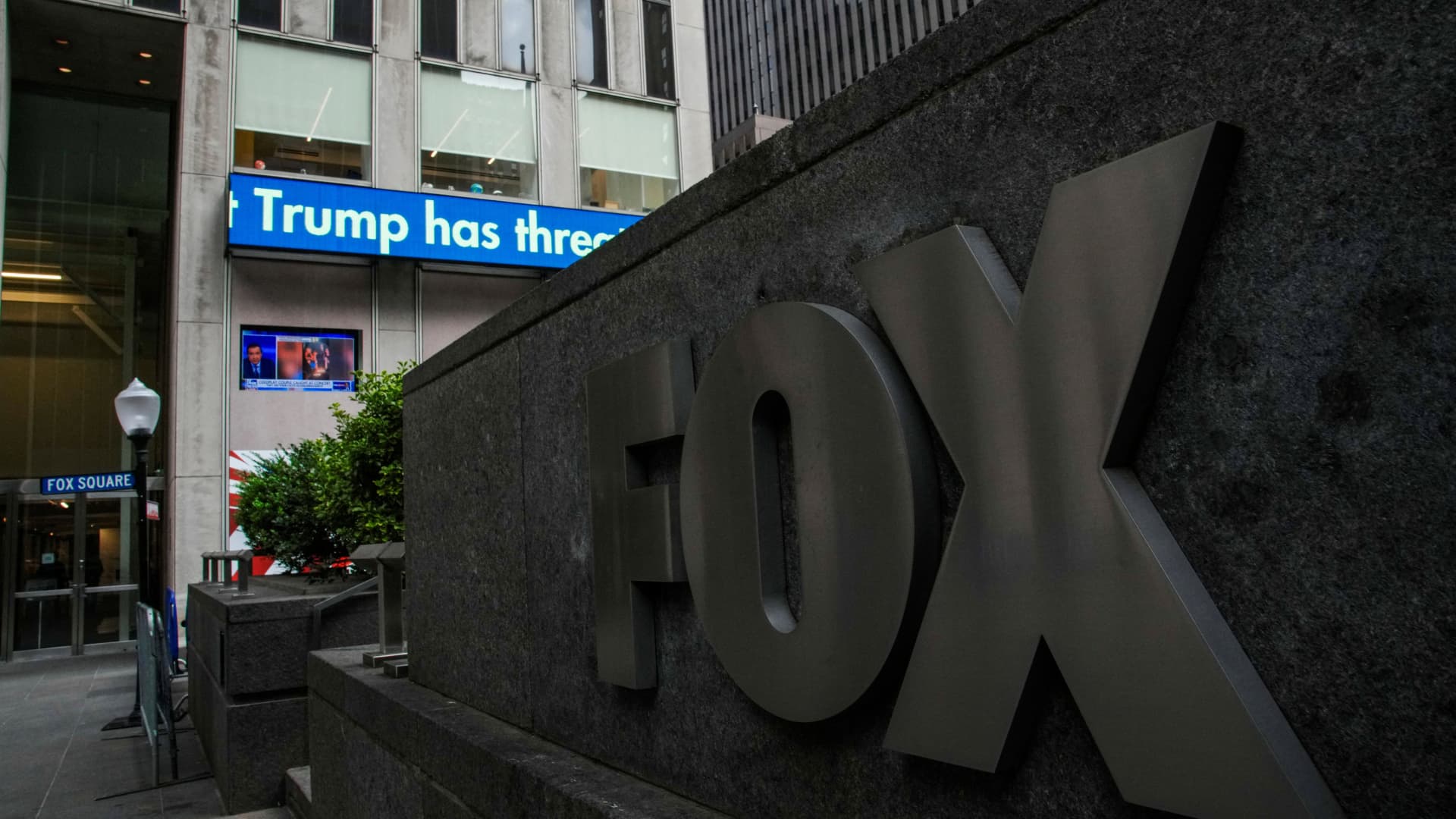 Fox to buy streaming device maker Roku for $22 billion