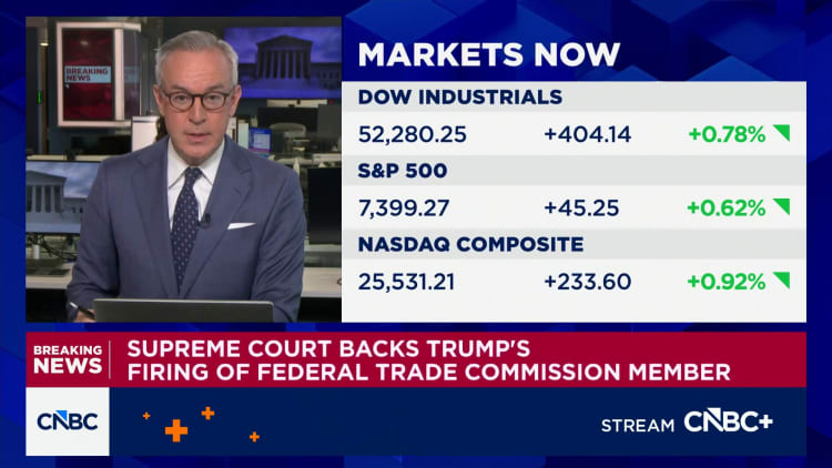 Supreme Court allows Trump to fire FTC member in major win for presidential power