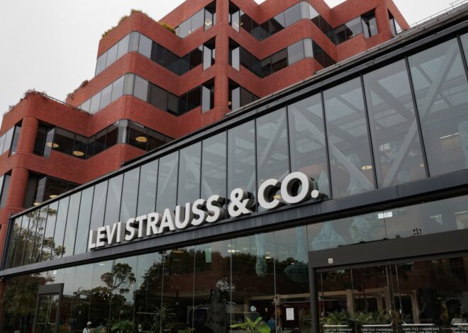Levi Strauss beats quarterly expectations, raises guidance and dividend