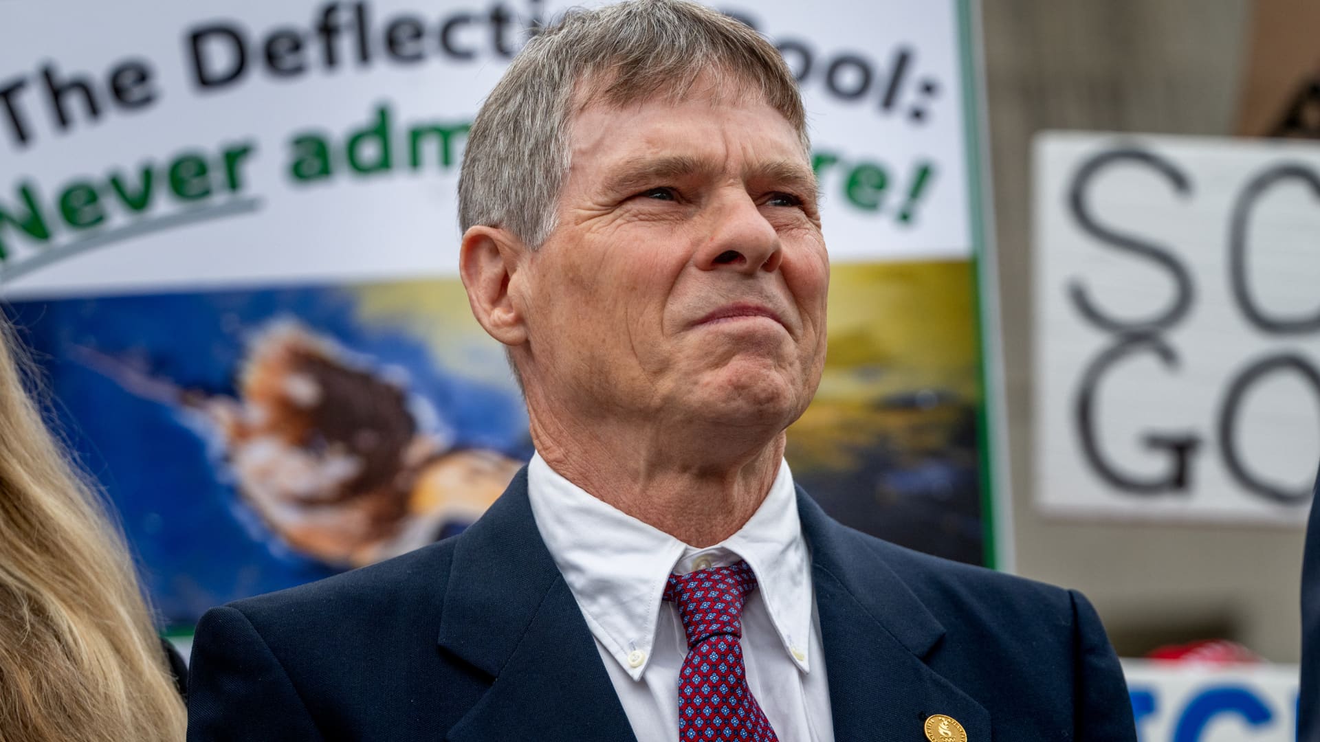Alleged Reflecting Pool vandal David Hearn pleads not guilty; lawyer calls him ‘scapegoat’