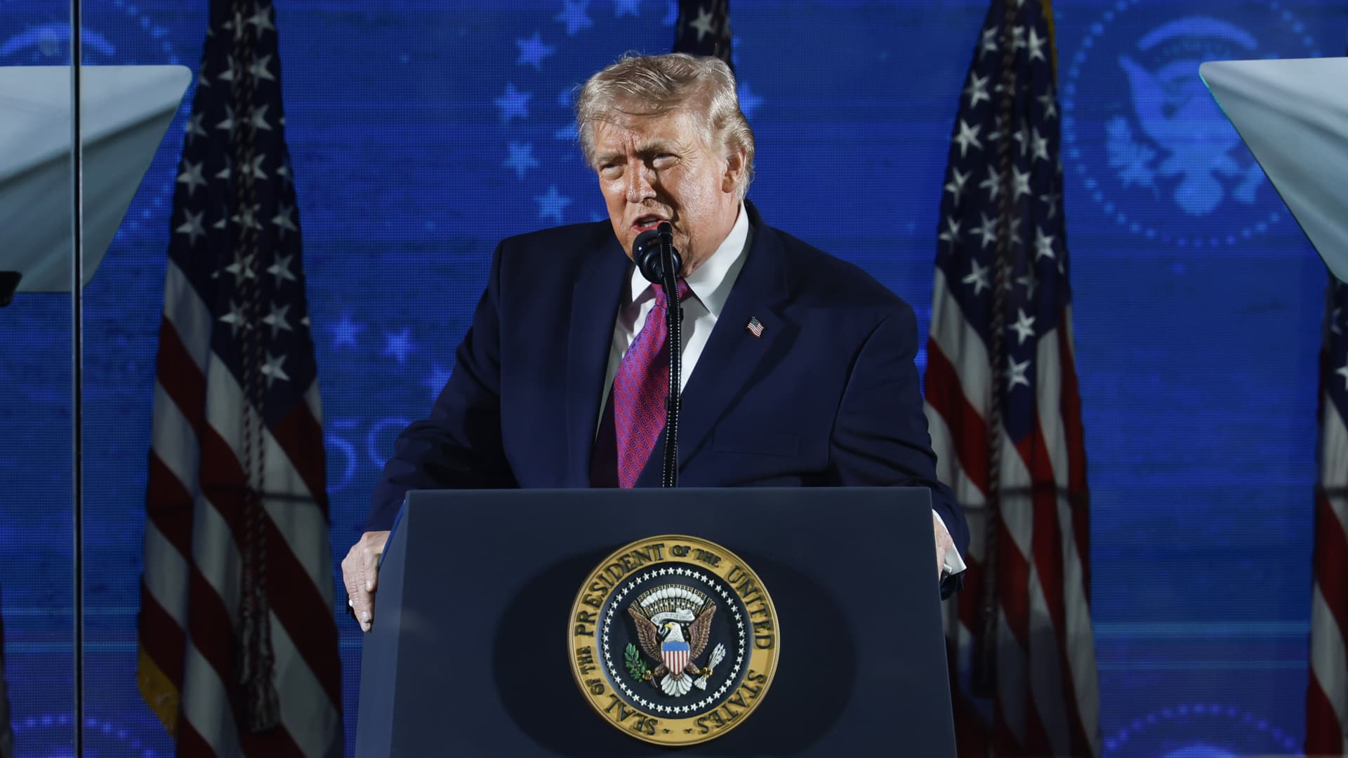 Trump hails U.S. exceptionalism before veering into darkly political speech to usher in America’s 250th anniversary