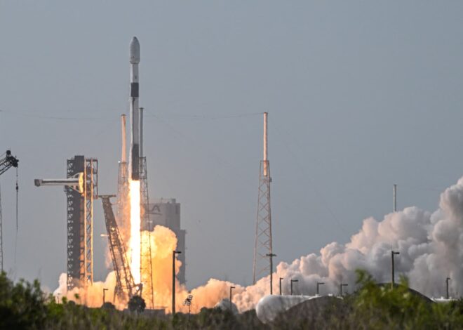 SpaceX, Blue Origin could get quicker launch approval under FAA move to waive environmental rules