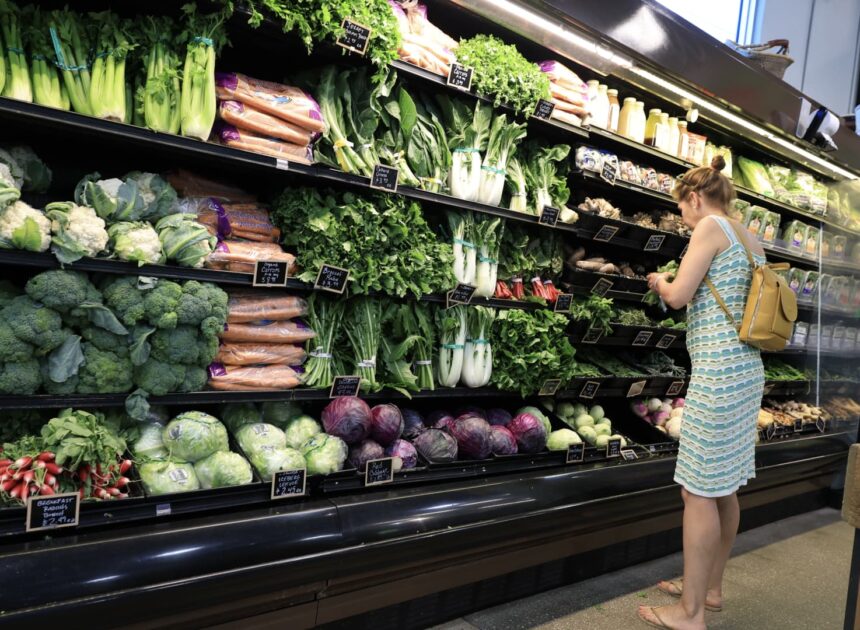 Consolidated food supply may be worsening cyclospora outbreaks, experts say