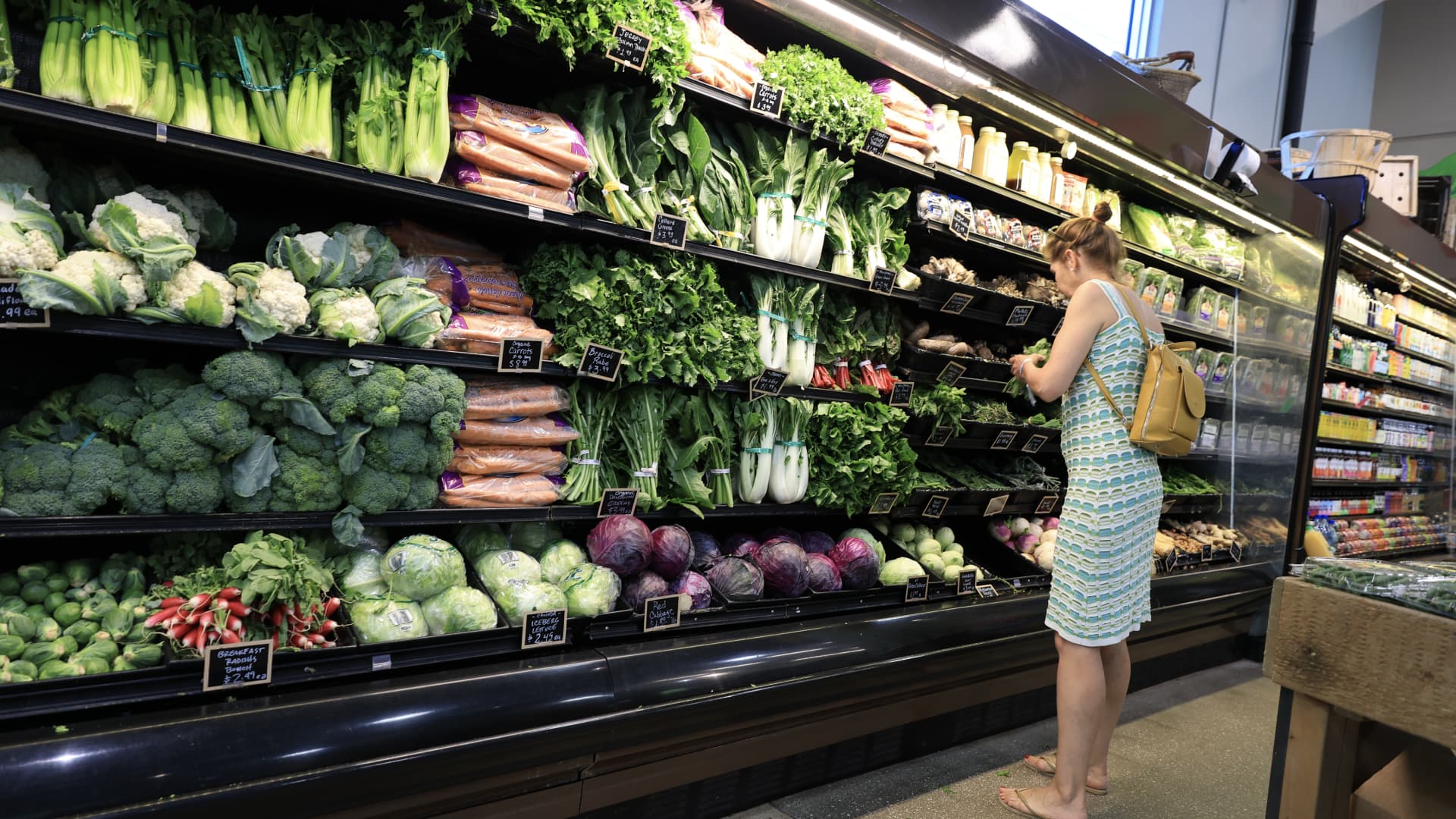 Consolidated food supply may be worsening cyclospora outbreaks, experts say