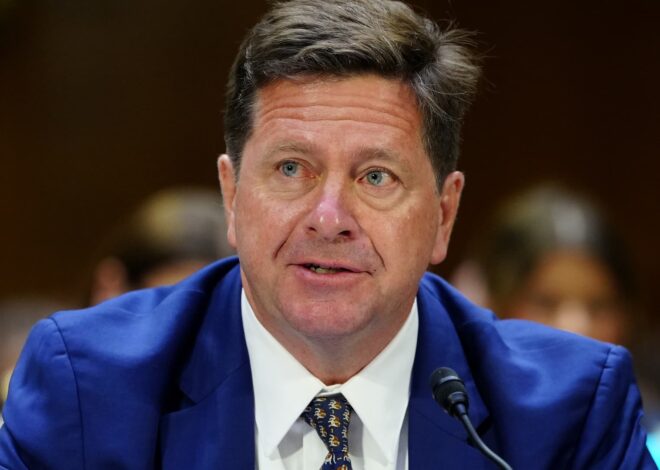 Jay Clayton sworn in as U.S. director of national intelligence