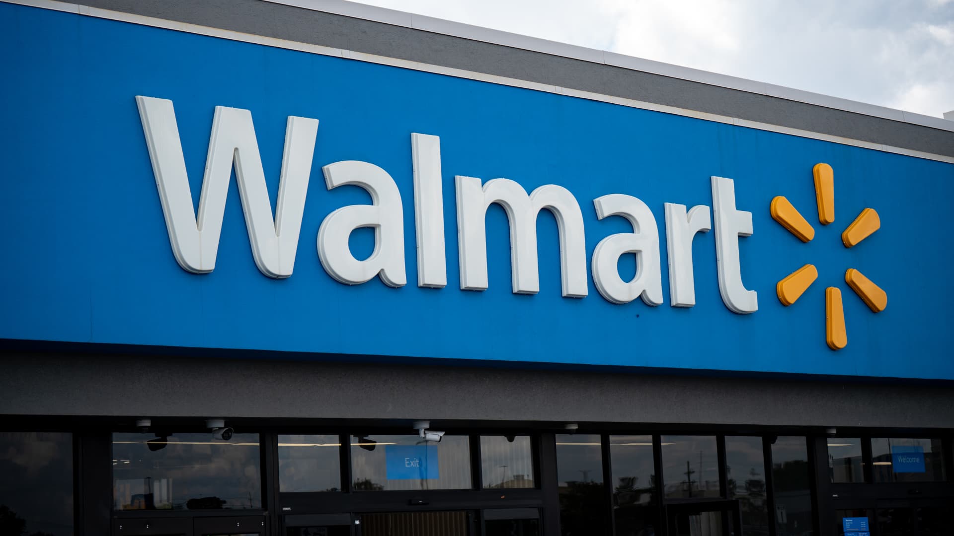 Walmart will report second-quarter earnings before the bell. Here’s what to expect