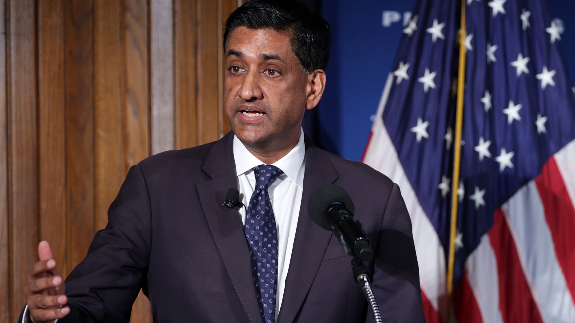 Khanna to introduce ‘Data Center Bill of Rights’ as fight over AI power plants heats up