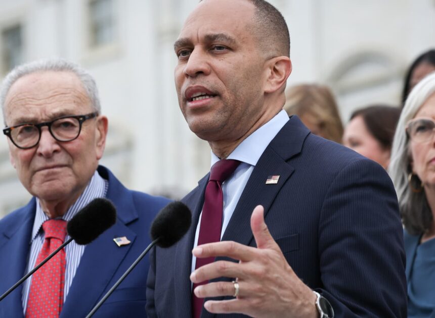 Democrats plan Trump investigations over impeachment if they win House, sources say