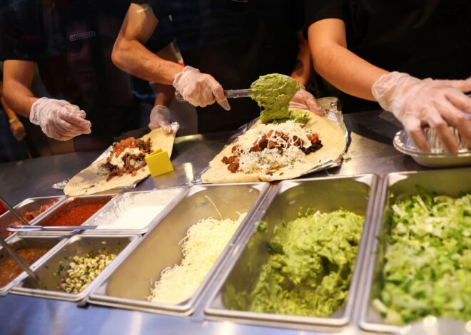 Chipotle stock falls on potential link to salmonella outbreak in Minnesota