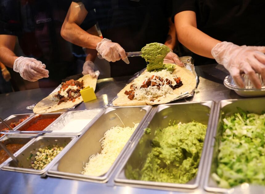 Chipotle stock falls on potential link to salmonella outbreak in Minnesota