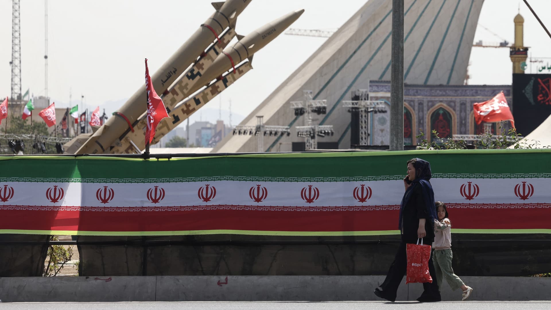 Trump warns Iran talks are ‘last chance’ to end war — oil prices rise as Tehran denies negotiations