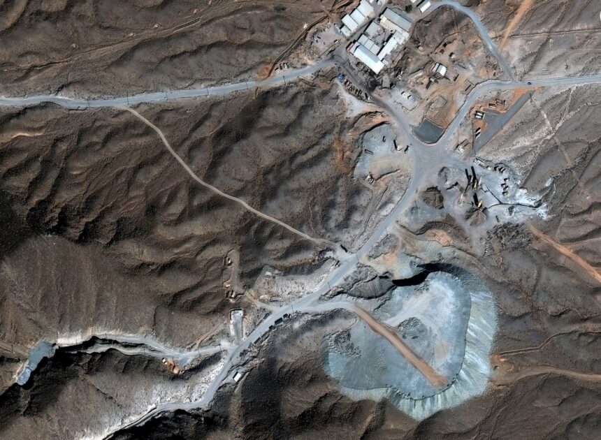 Trump warns Tehran over Pickaxe Mountain activity; U.S.-Iran exchange attacks on ships near Hormuz