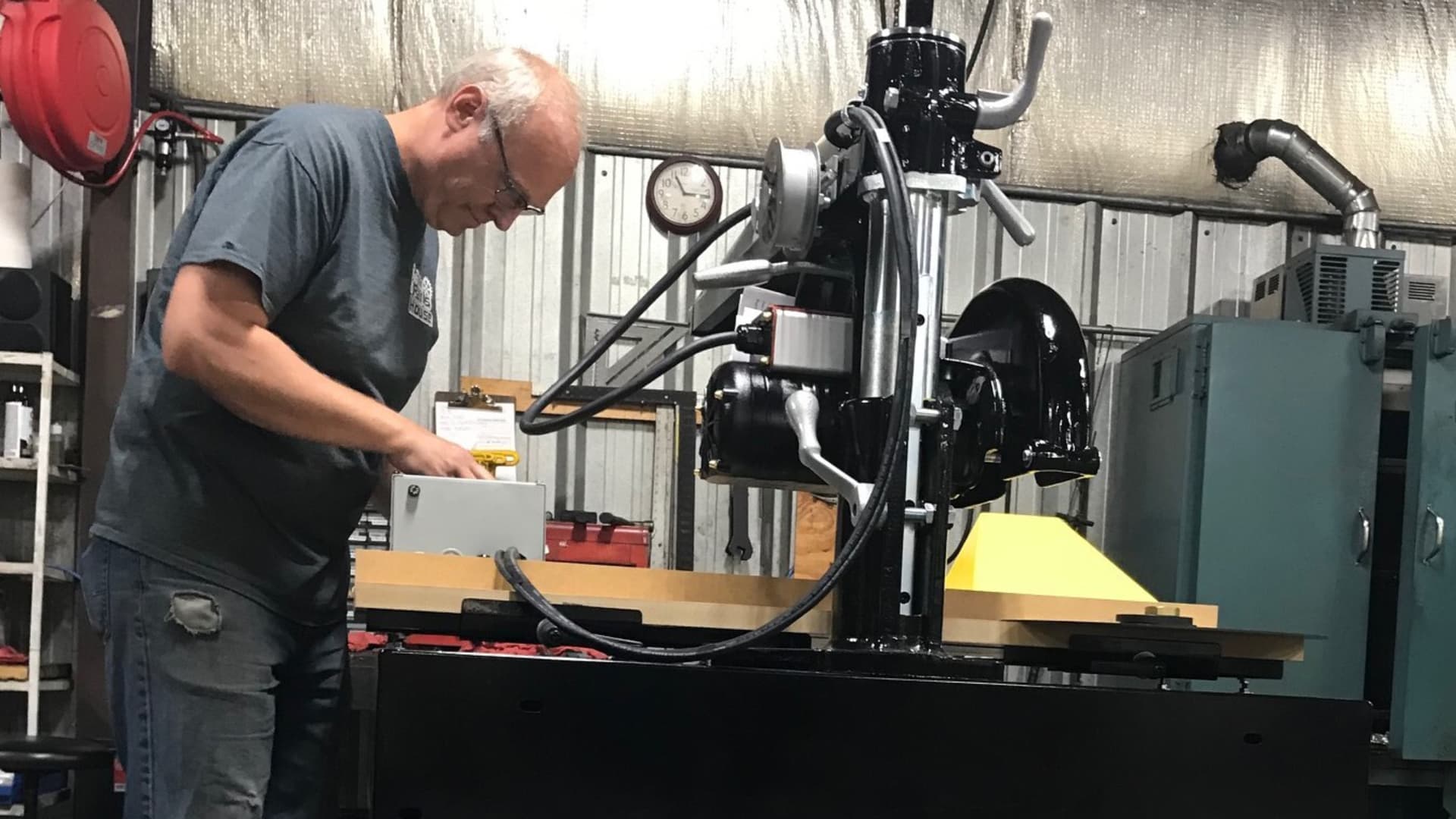 ‘It’s awful’: How tariffs, soaring fuel costs and higher interest rates are squeezing American companies