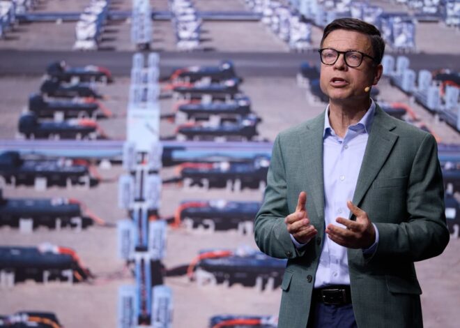 GM plans U.S. battery development as Trump’s DOT attacks Ford for China ties