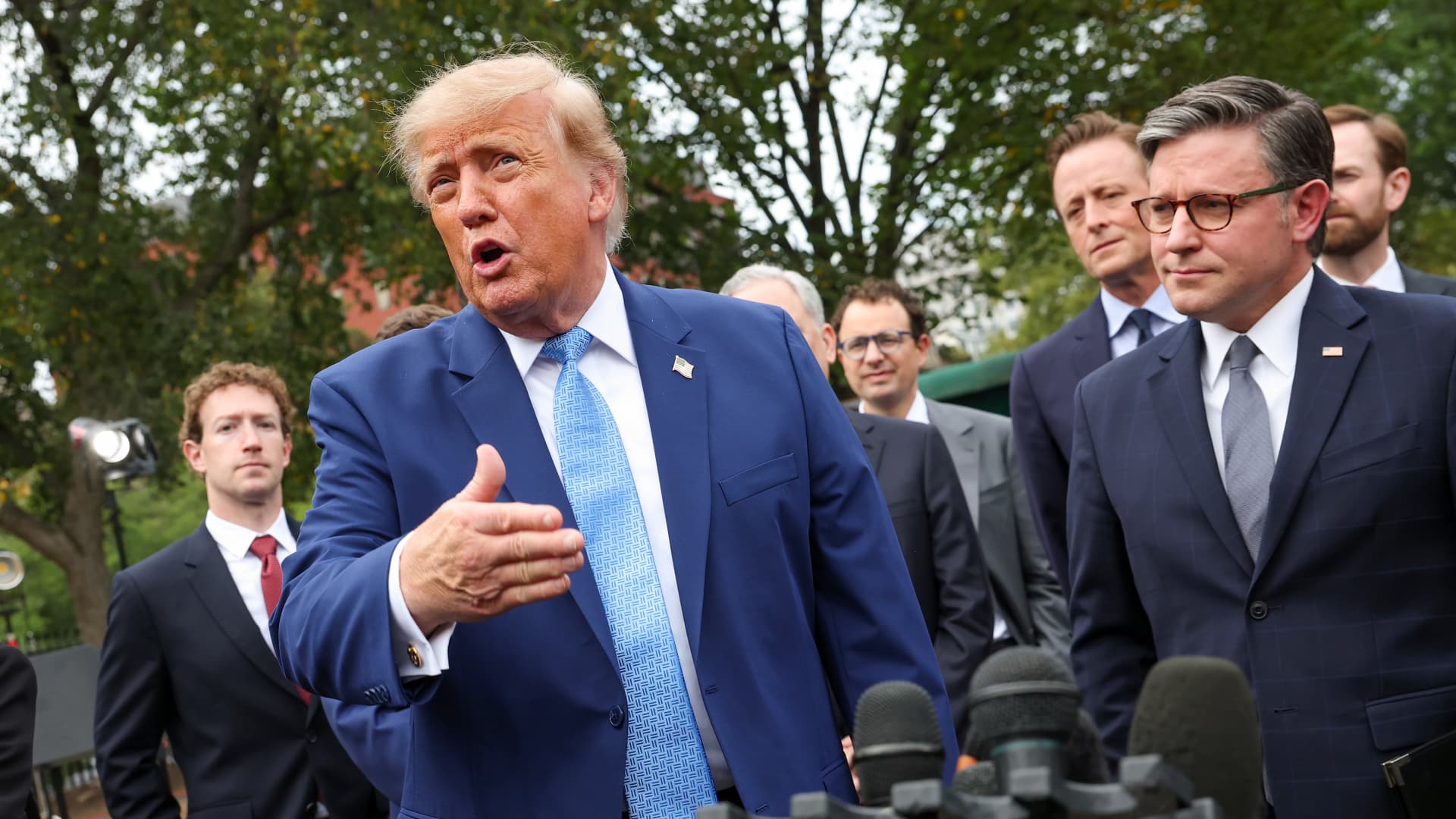 Trump tries to rename AI ‘super intelligence’ as polls show him sinking on key issue