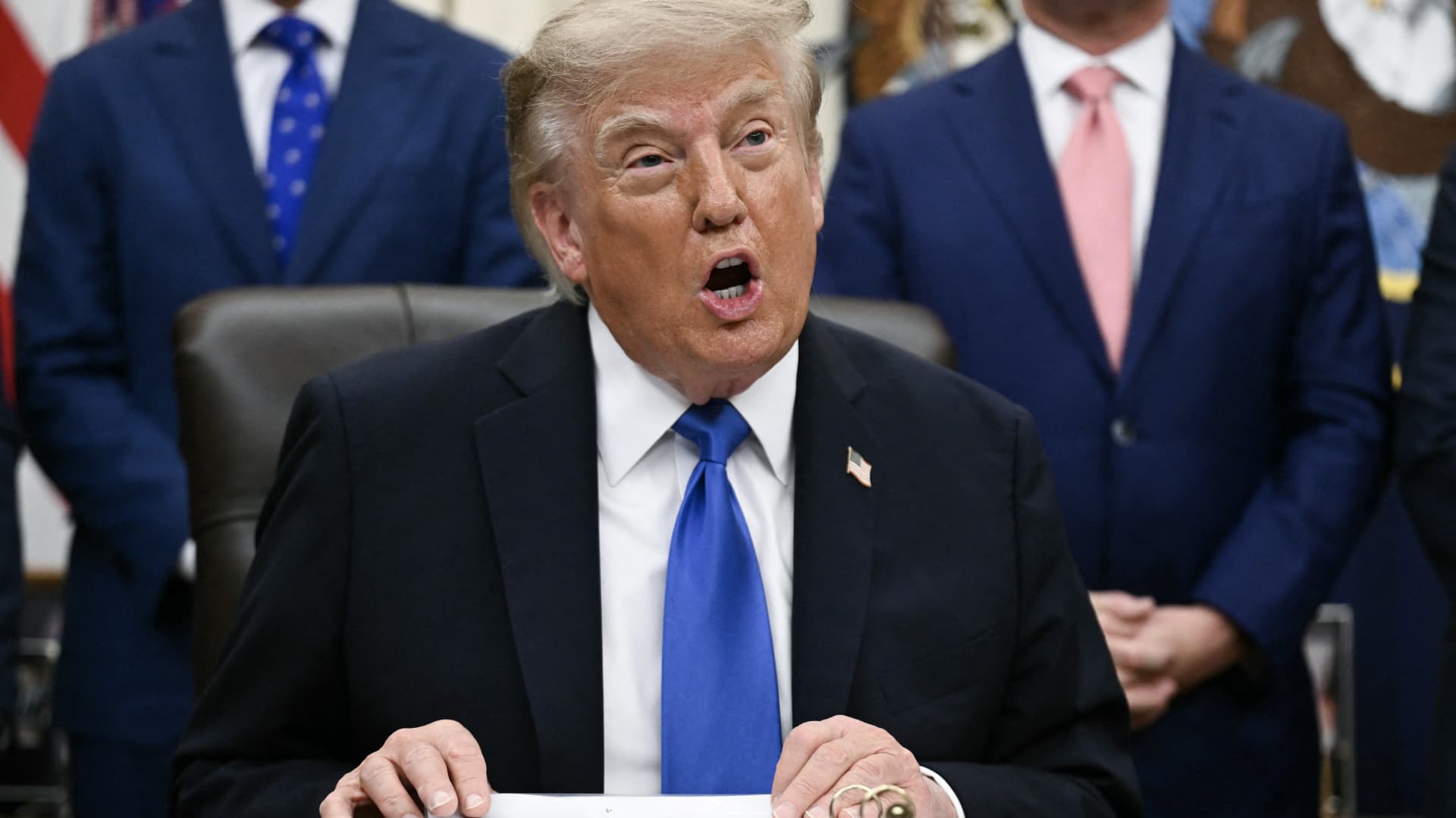 Trump says he has made ‘Hundreds of Billions of Dollars on Stocks’ in stream of AI posts