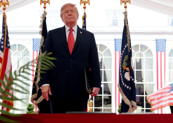 Trump says U.S. may keep Iranian oil ‘like Venezuela’ as Gulf-Iran Hormuz talks stall