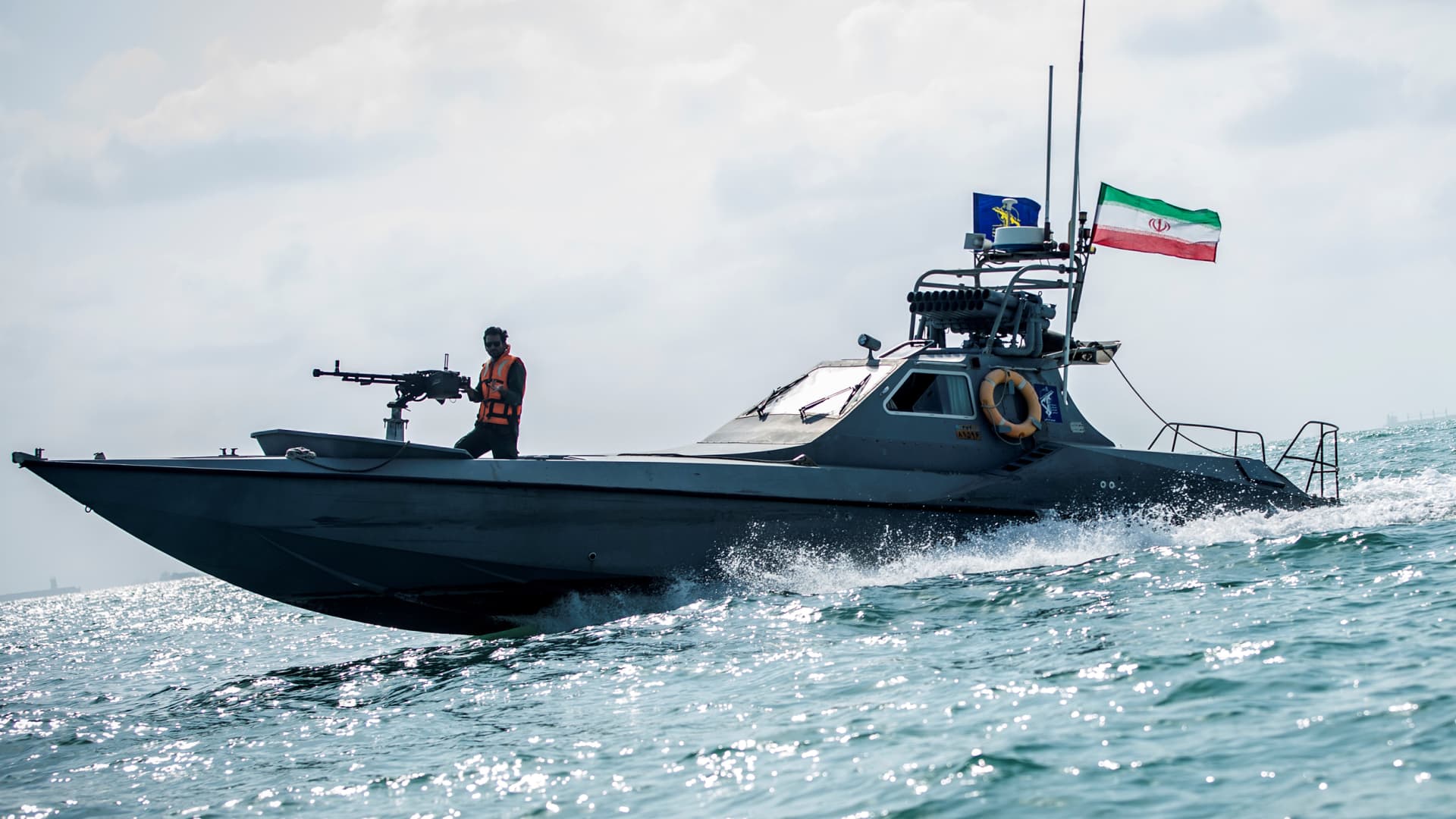 U.S. downplays Iran’s seizure of unmanned sub in Hormuz Strait