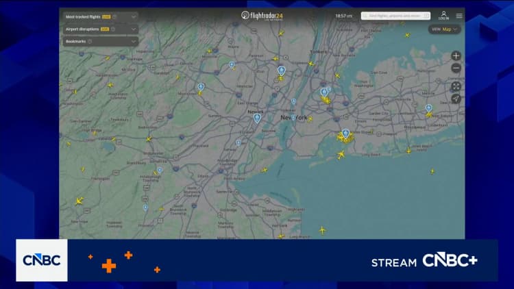 FAA halts New York area air traffic following Newark outage