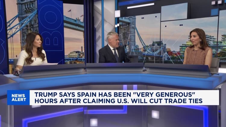 Can the U.S. cut all trade with Spain?