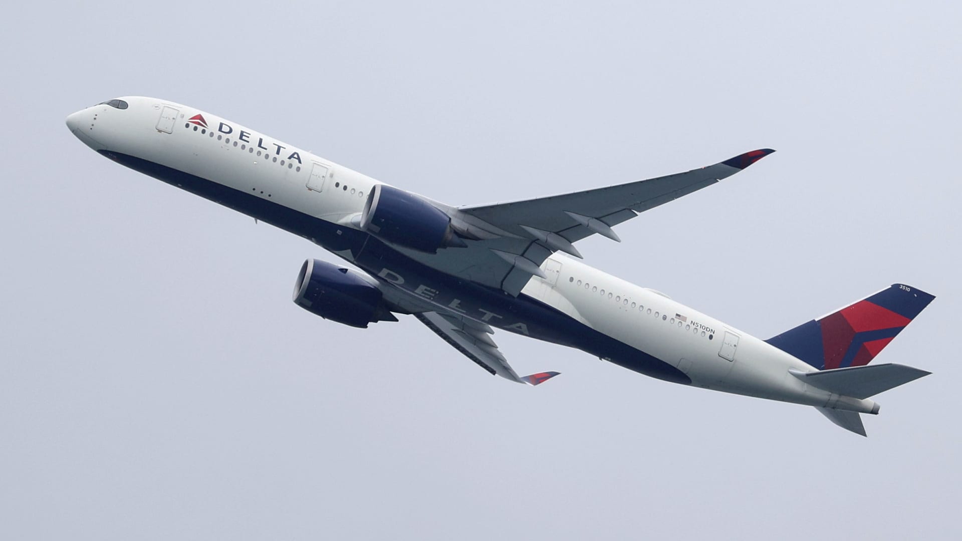 Delta delays debut of Saudi Arabia service until March after Riyadh airport attacks
