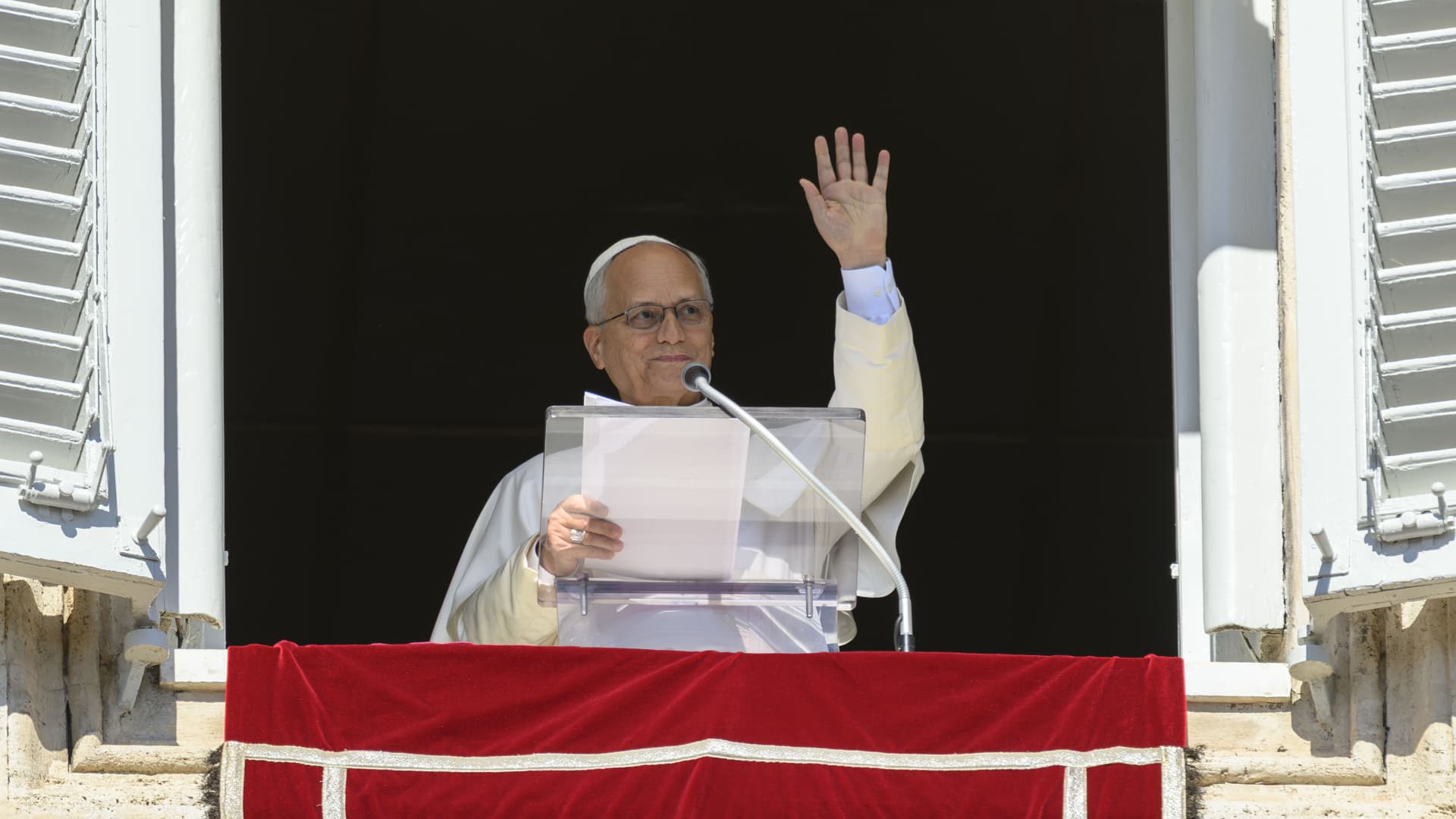 Pope Leo diagnosed with cancer as doctors remove lobe of lung, Vatican says