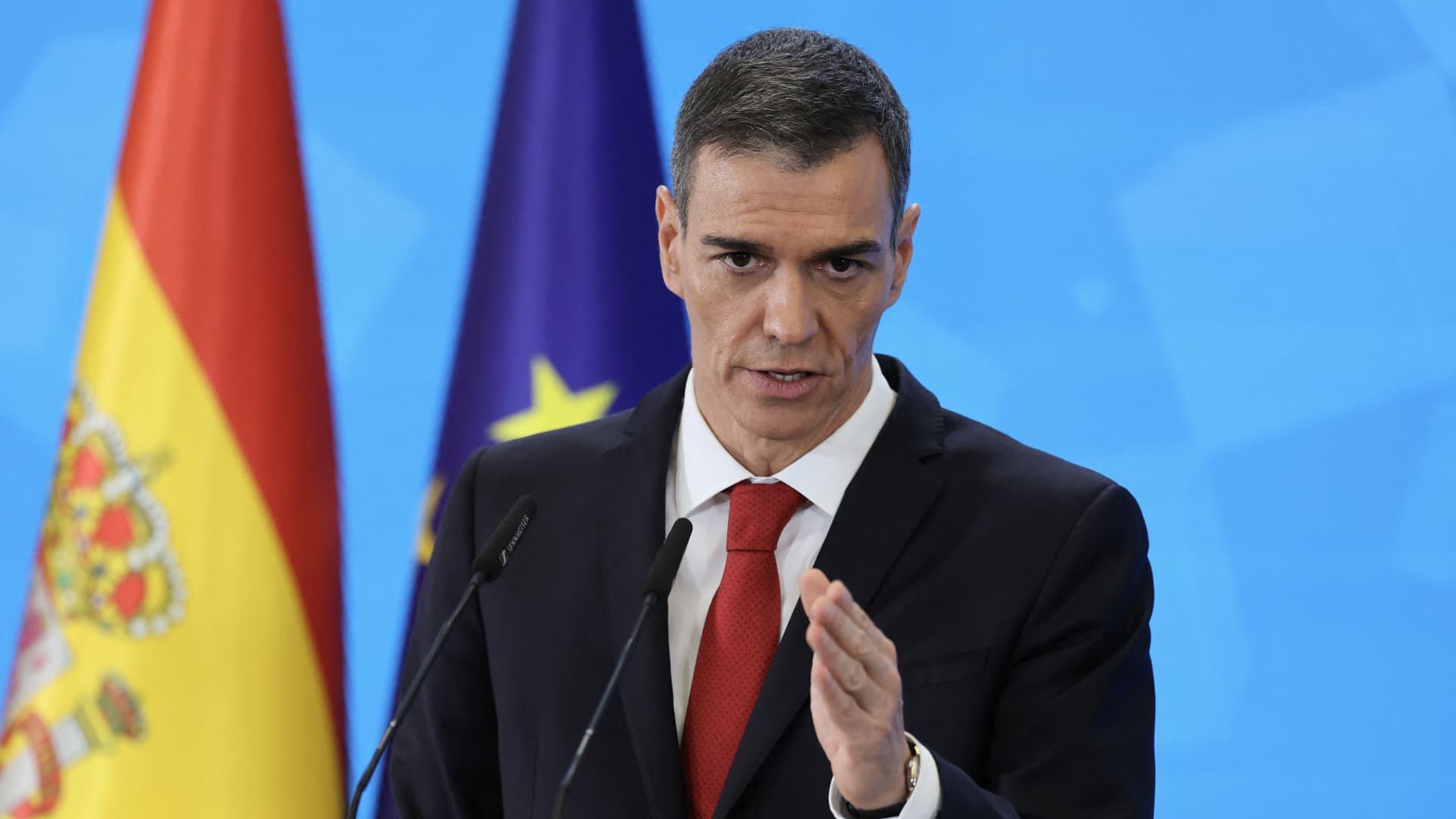 Spain accuses Trump ally Milei of ‘disgraceful’ election interference