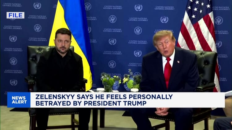 Volodymyr Zelenskyy 'betrayed' by U.S. amid Starlink restrictions