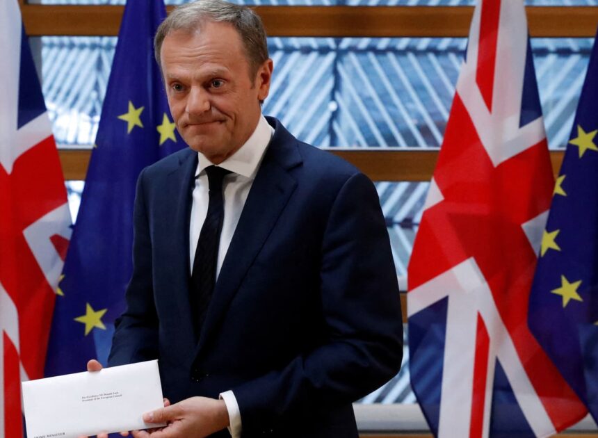 Polish security services meet after ‘serious’ threat to PM and defense minister