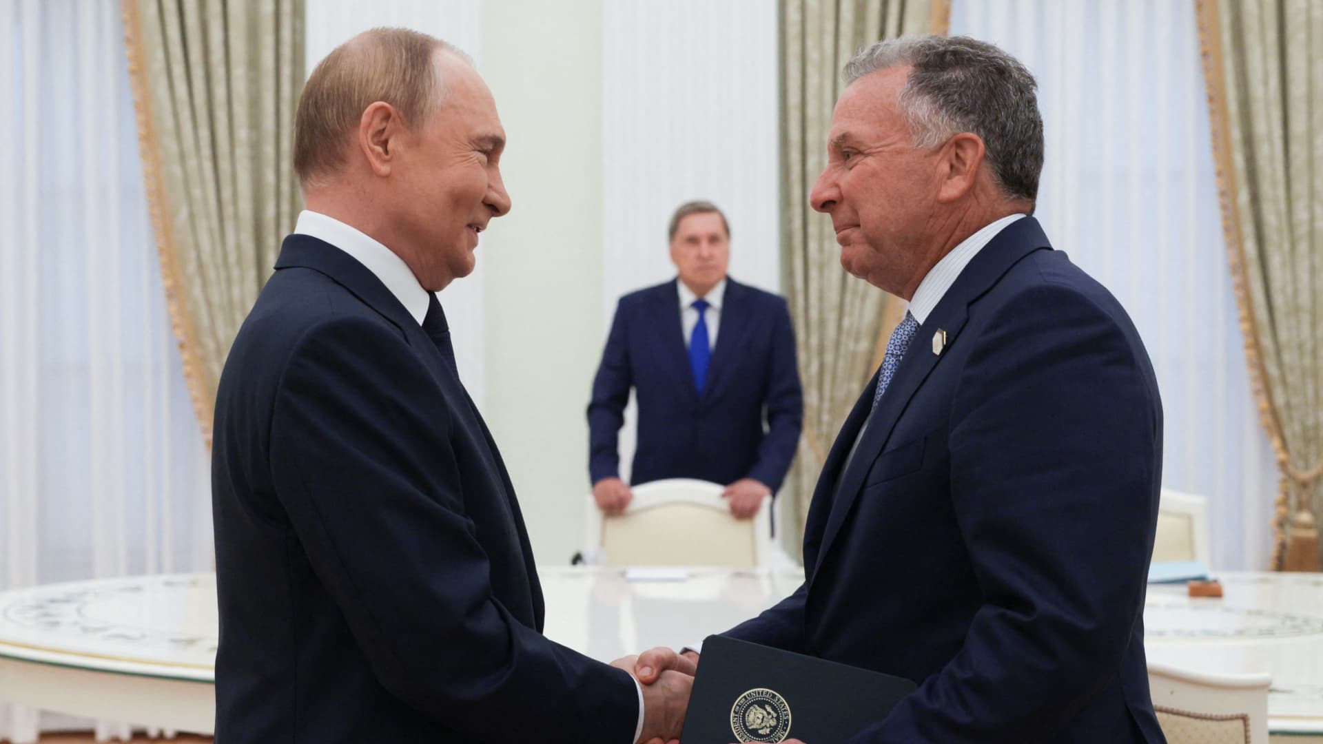 Witkoff heads to Russia for Putin talks as Zelenskyy insists ‘nothing about Ukraine without Ukraine’