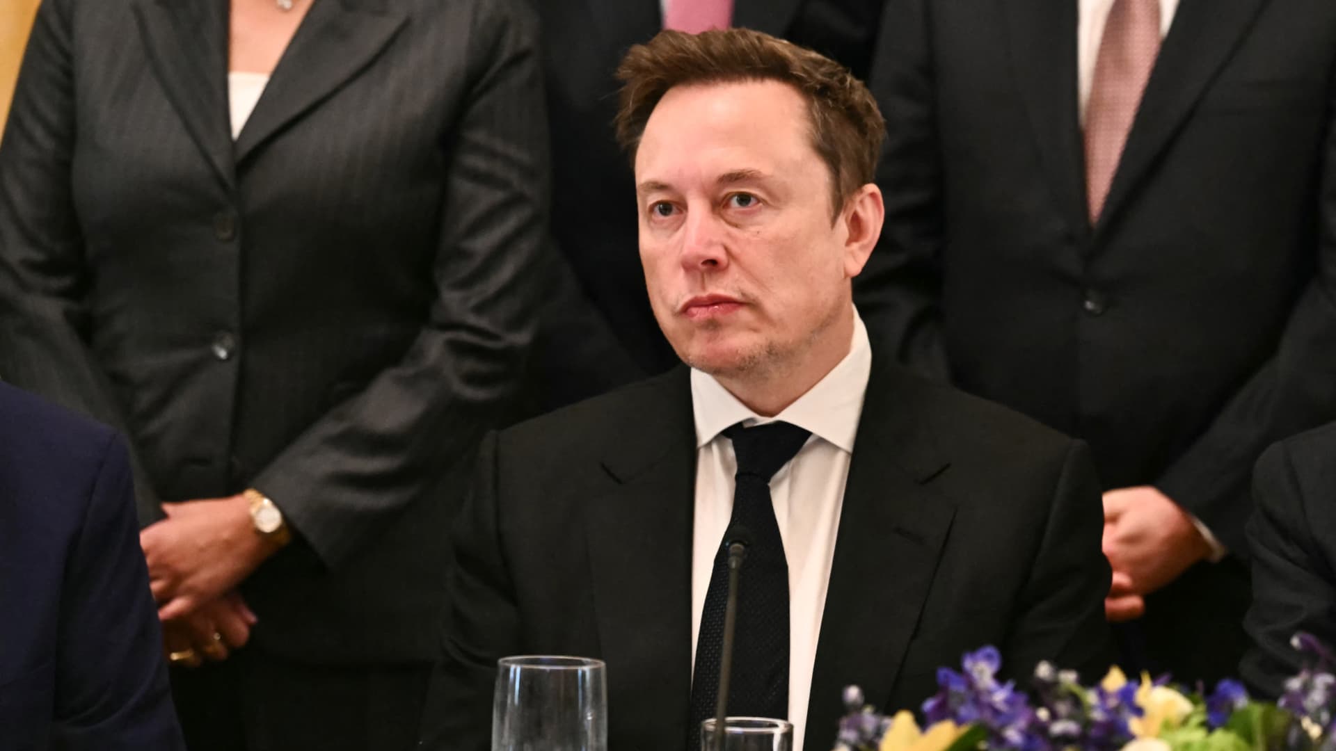 Elon Musk says Trump is ‘ultimately’ responsible for any curbs on Ukraine’s Starshield systems