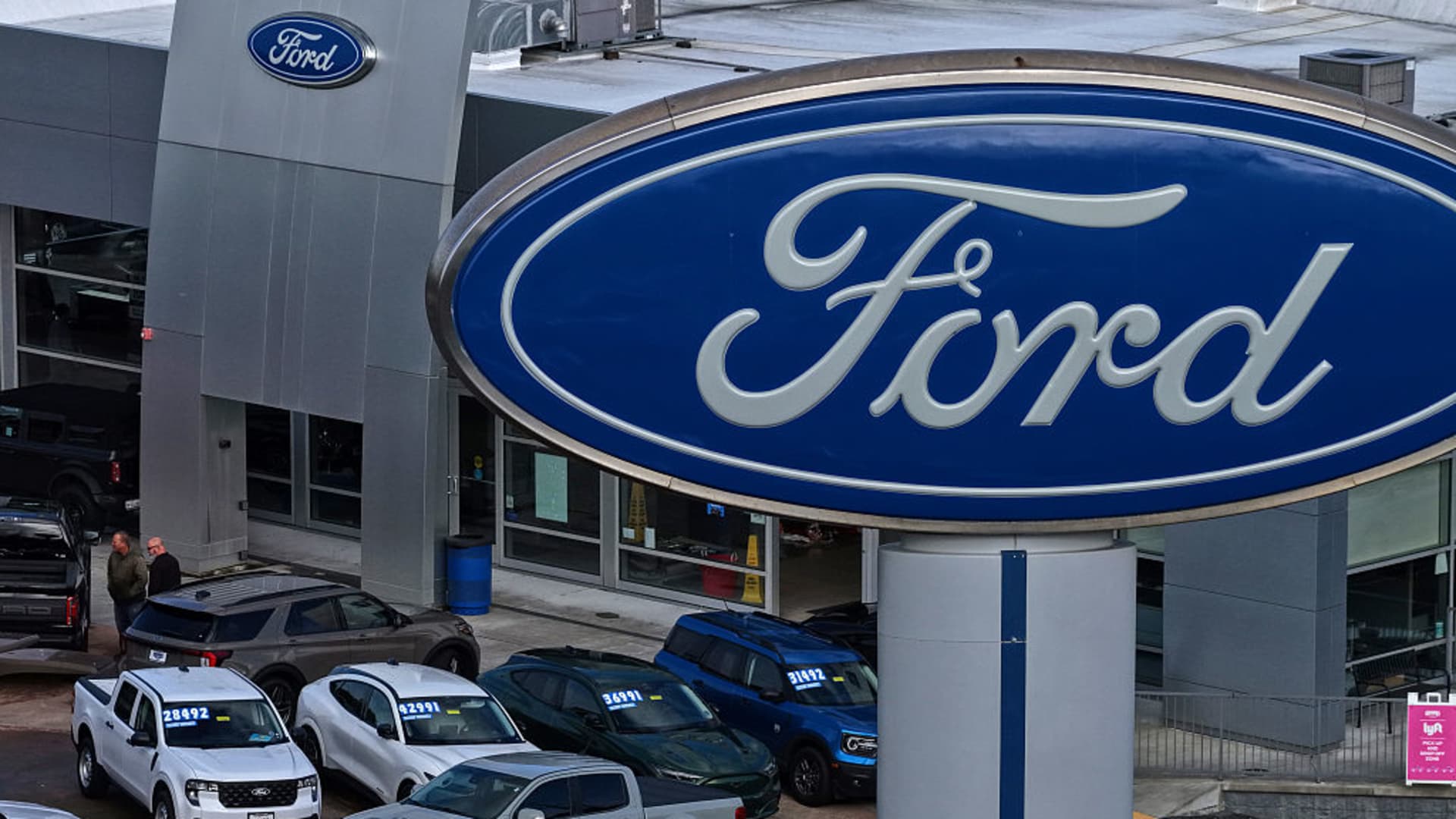 Ford fends off Hyundai to retain No. 3 U.S. sales position in third quarter